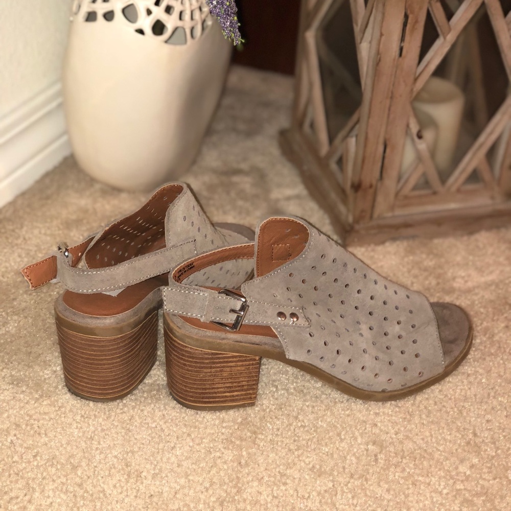 Steve Madden block heel booties